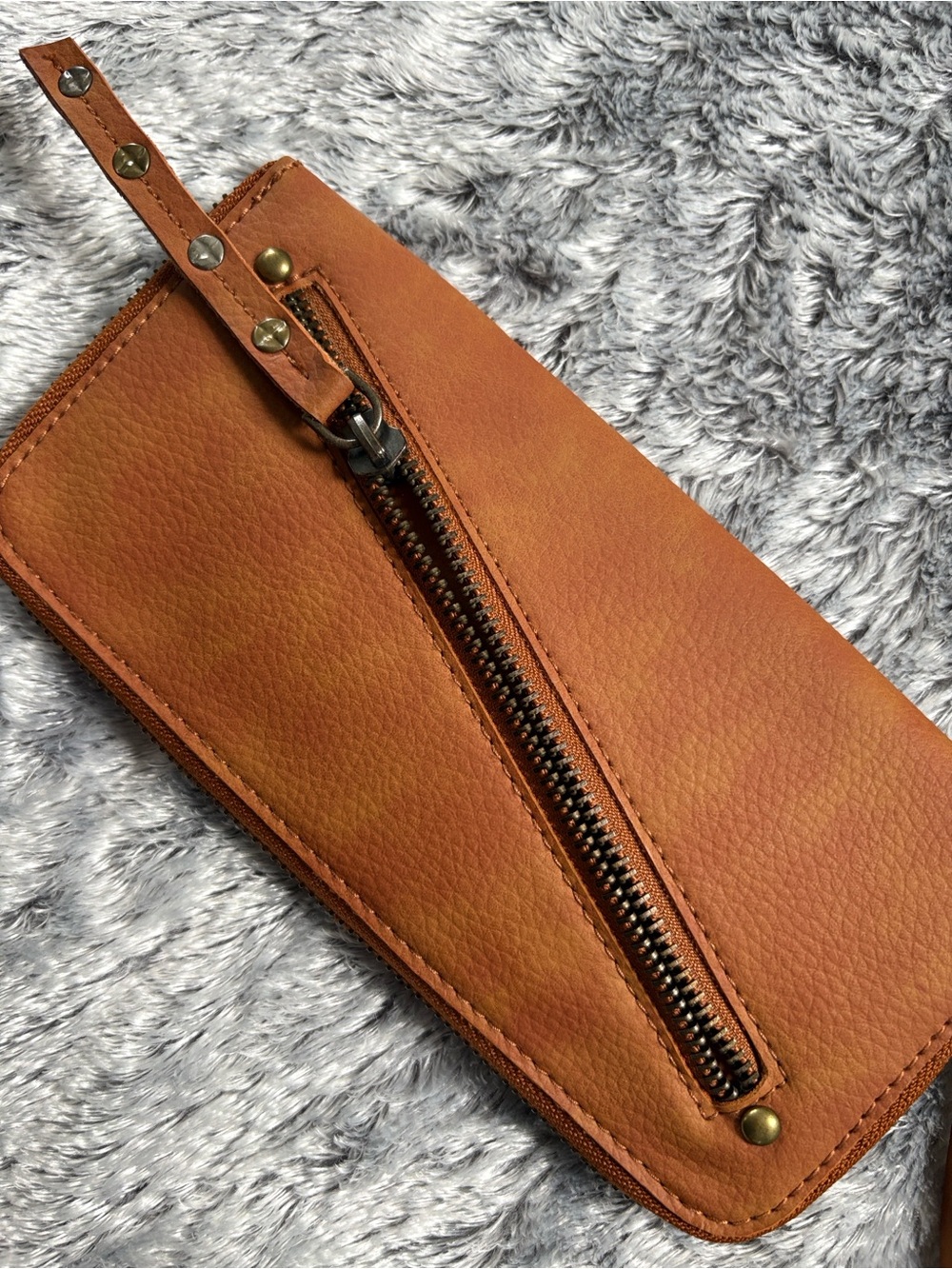 Free People Wallet - Picture 8 of 13